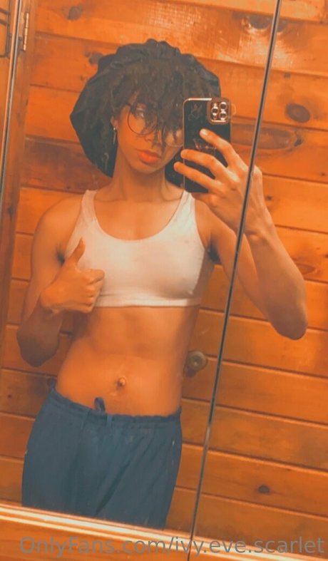 ivyevescarlet étoile parfaite galerie