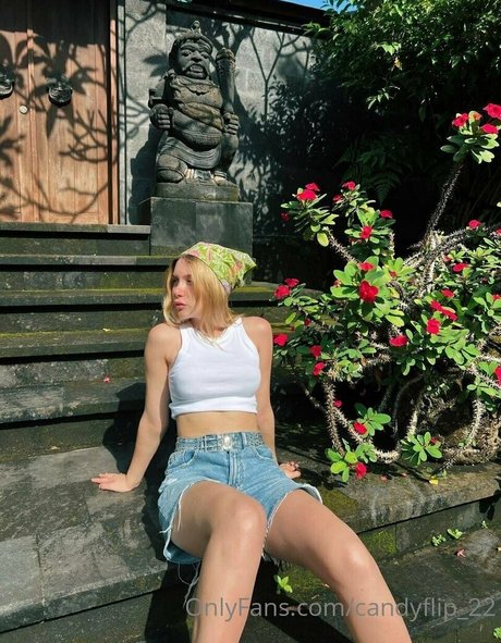 twink poilu onlyfans sexy érotique photos