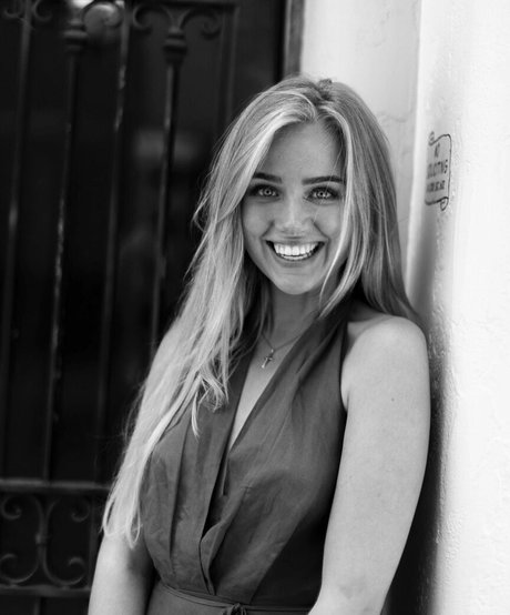 Eva Vlaardingerbroek actrice porno images