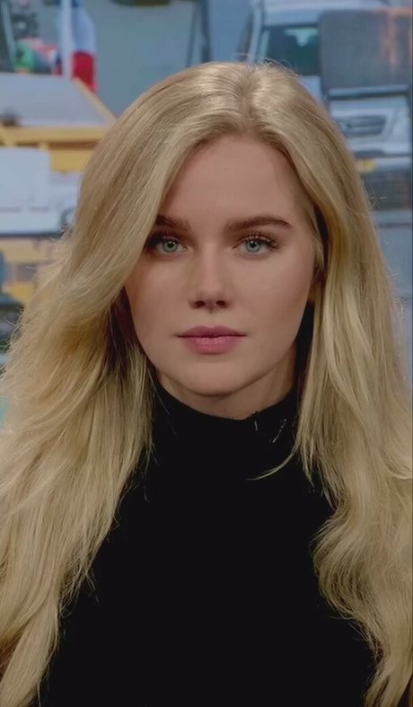 Eva Vlaardingerbroek star du porno sympa image