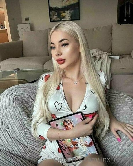 jinx roses modèle nu images