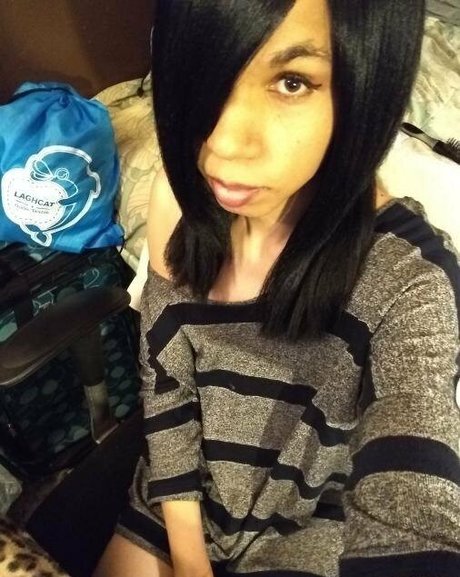 kitkat44 modèle érotique photo