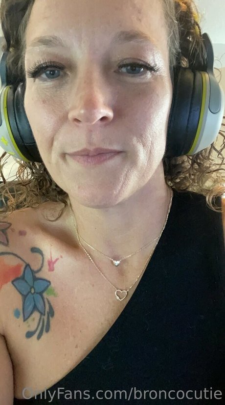 Broncocutie star du porno en haute qualité des photos