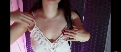 ASMR Alysaa star exclusive photo