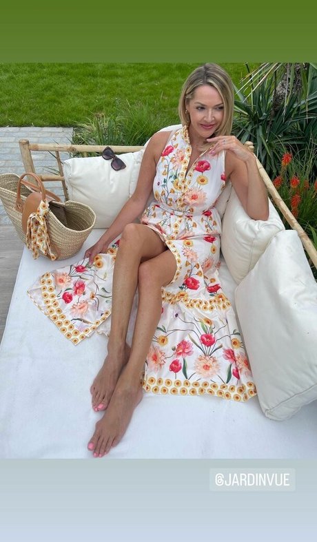 Mel Lowe star du porno xxx photos