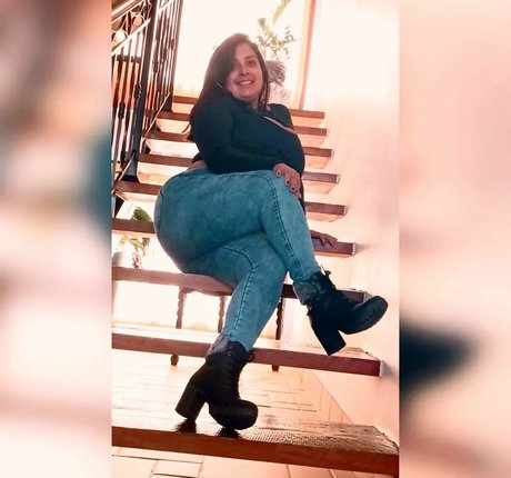 ébène sexy onlyfans chaud belle img