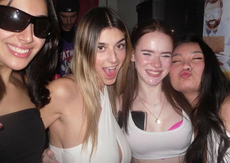 Maya Franco jolie star du porno collection