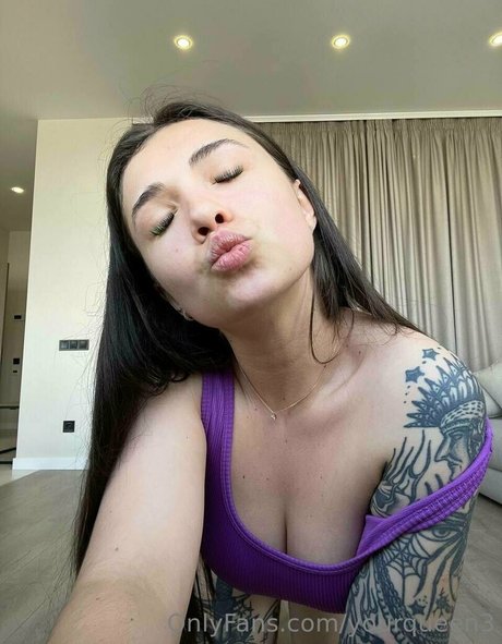 yourqueen3 étoile nue galeries