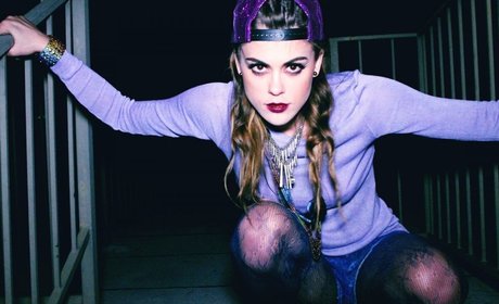 Lindsey Shaw modèle artistique des photos