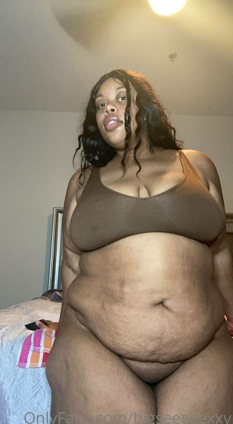 grand-mère onlyfans adulte archive