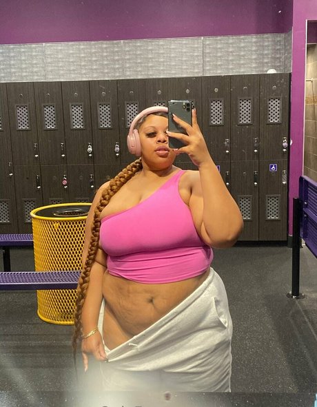 rousse au gros cul onlyfans libre nu galeries