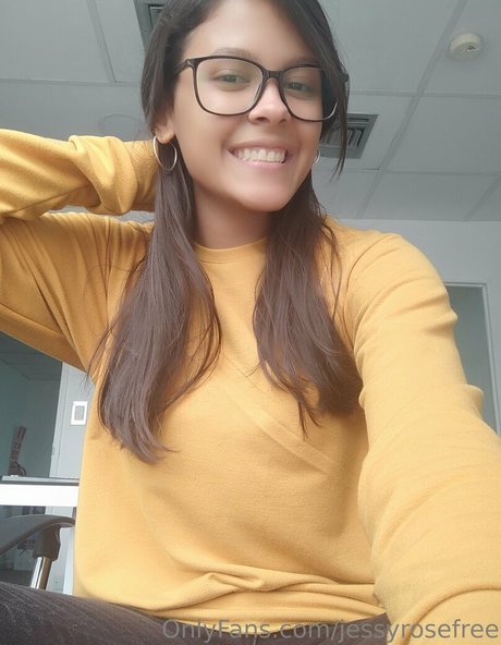 adolescent maigre onlyfans haut sexy img