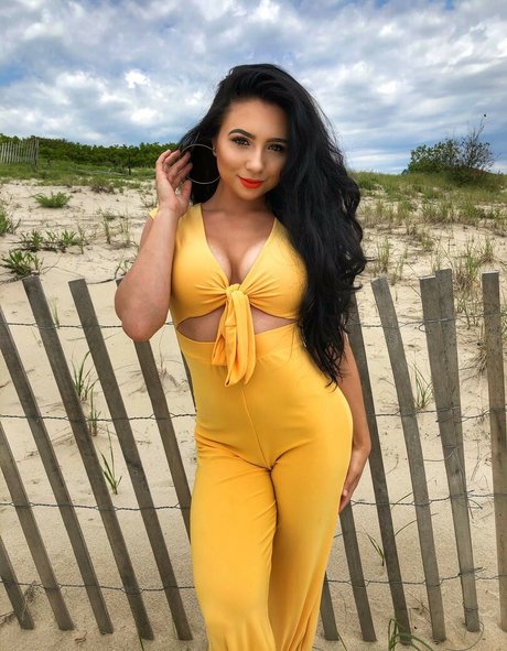plage seins nus onlyfans libre nu photo