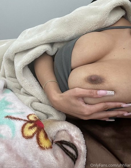 Uhhliar modèle artistique galerie