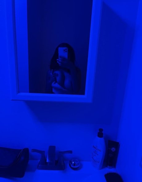 Uhhliar actrice archive