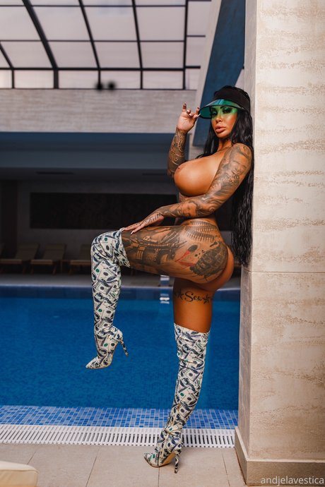 Andjela Vestica star du porno exclusive collection