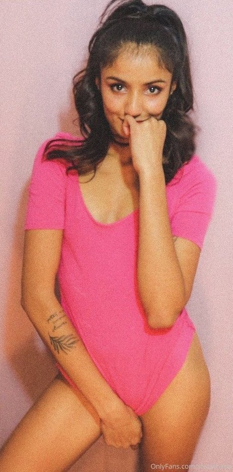 Viva Athena belle star du porno images