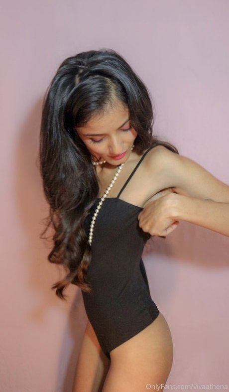 Viva Athena modèle exclusif collection