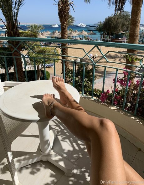 Baby Yona modèle de haute qualité archive