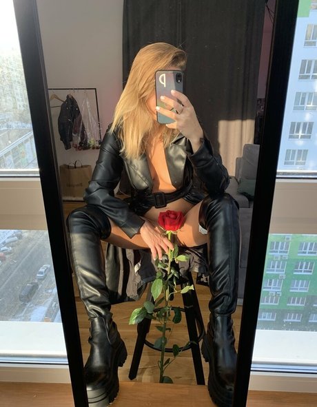 filles cosplay onlyfans plutôt sexy photo