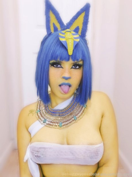 Chuggey actrice sexy galerie