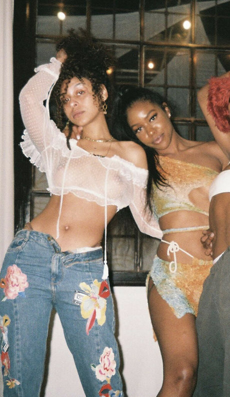 Aliakadir star du porno gratuite image