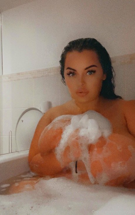 Curvykb star du porno sexy image