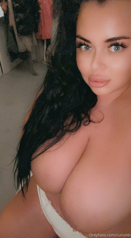 Curvykb star du porno photo