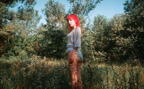 itsadeathwish modèle gratuit galerie