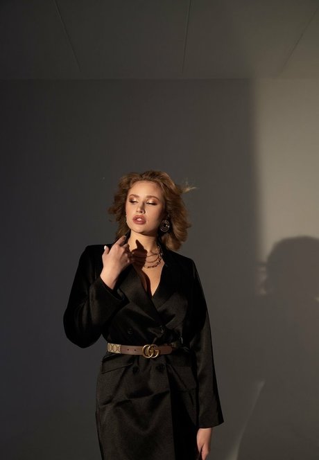 Merelin actrice sexy galeries