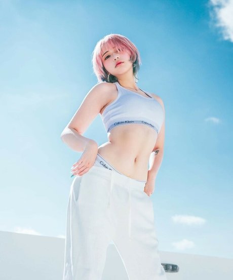 Akaei Ray art star du porno images