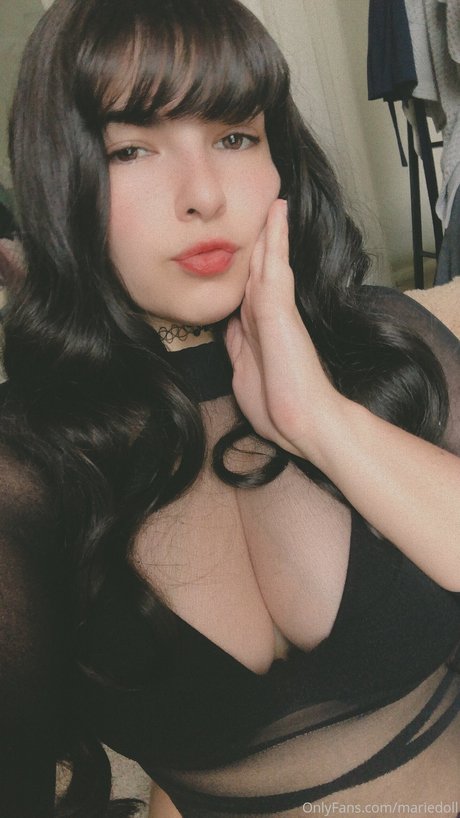 latina épaisse uniquementfans nu sympa photos