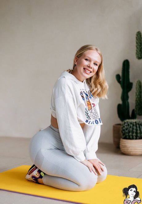 grand-mère onlyfans porno artistique image