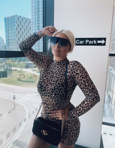 femmes au foyer uniquementfans beau porno archive