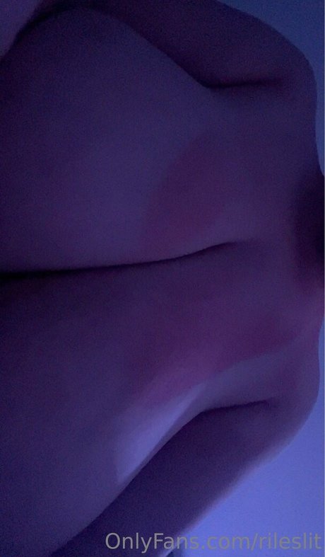 anime babe onlyfans haut image