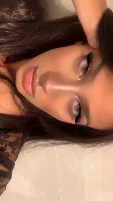 caramelcandyxxx star du porno sympa des photos