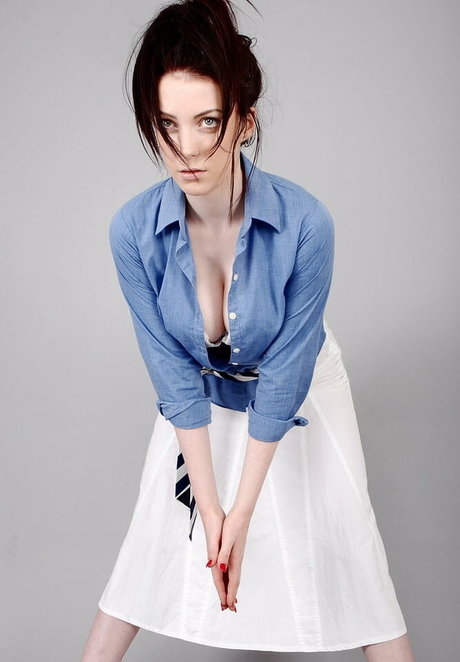 Alice Brookes modèle photos