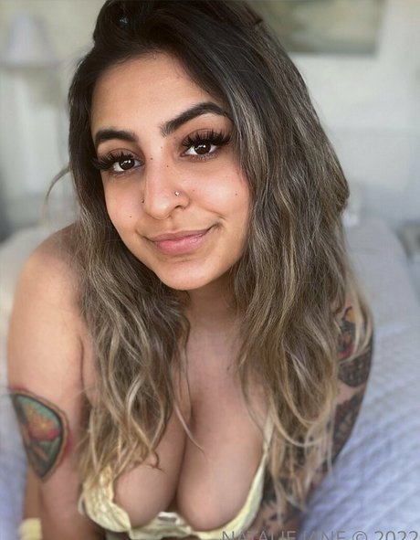 Natjane modèle magnifique img