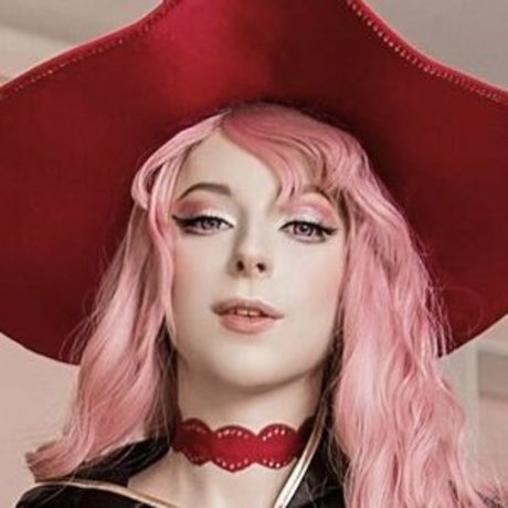 Mayweda Cosplay joli modèle image