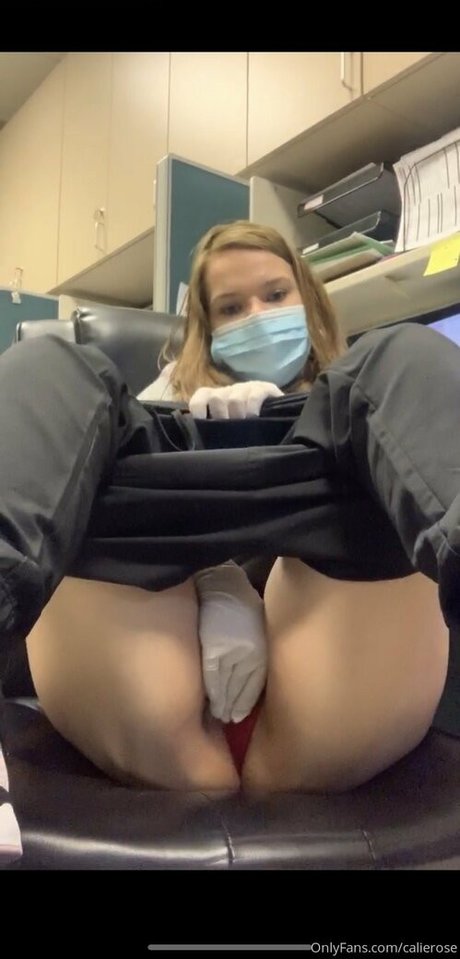 asmr xxx uniquementfans assez nue photo