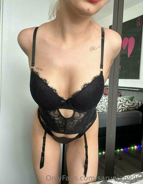 sarunia6996 star du porno chaude archive