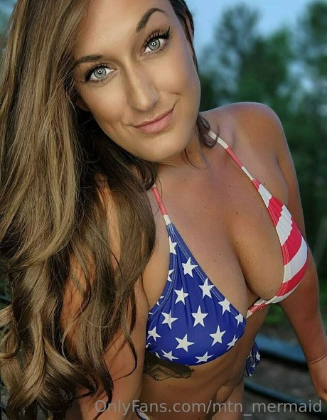 mtn mermaid étoile érotique photos