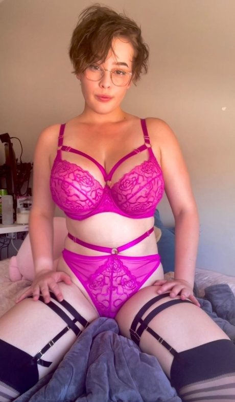 BitterBritt modèle hd img