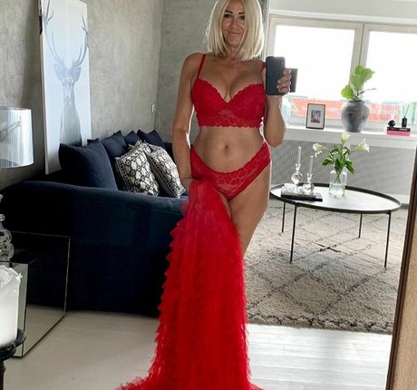 actrice onlyfans sympa, meilleur archive