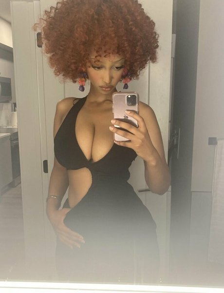 Solaya Ismail star du sexe photo