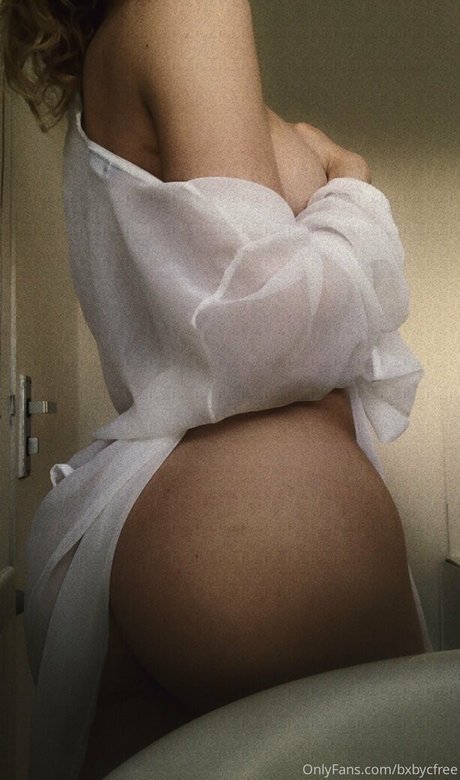 ariafreee star du porno exclusive galerie