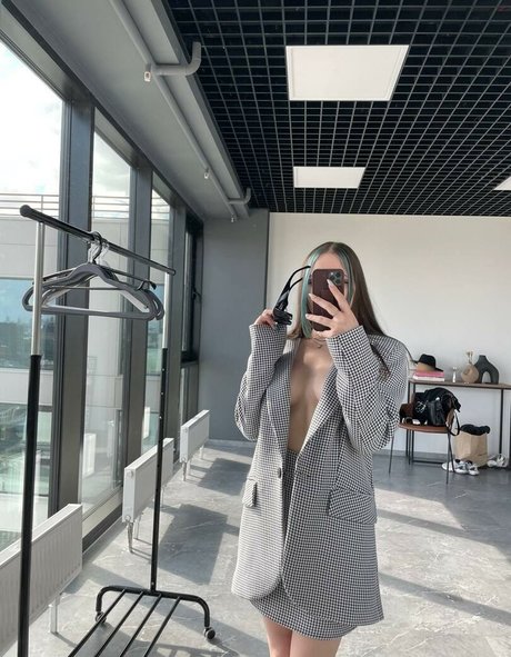 Leron Baron mannequin archive