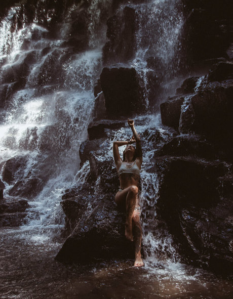 bribunn actrice nue galeries