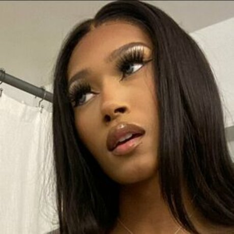 Jayde Macfarlane star érotique images