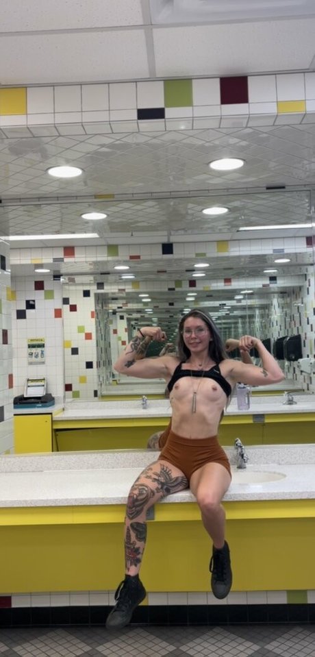 Sophie McArdi star du porno belle photo